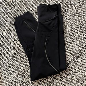 Lululemon Base Pace Reflective Leggings 25”